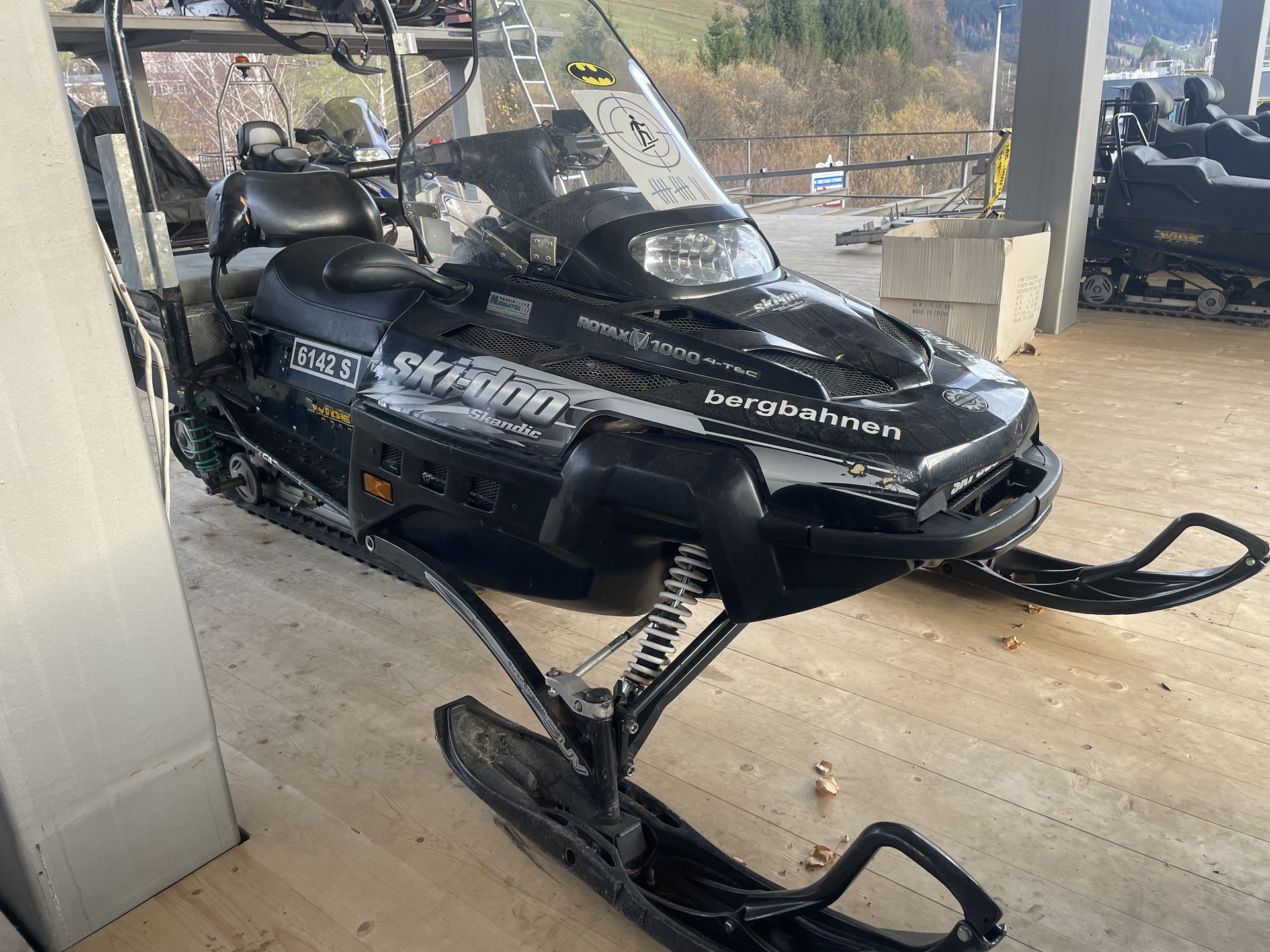 Motorschlitten Ski-doo Skandic V1000