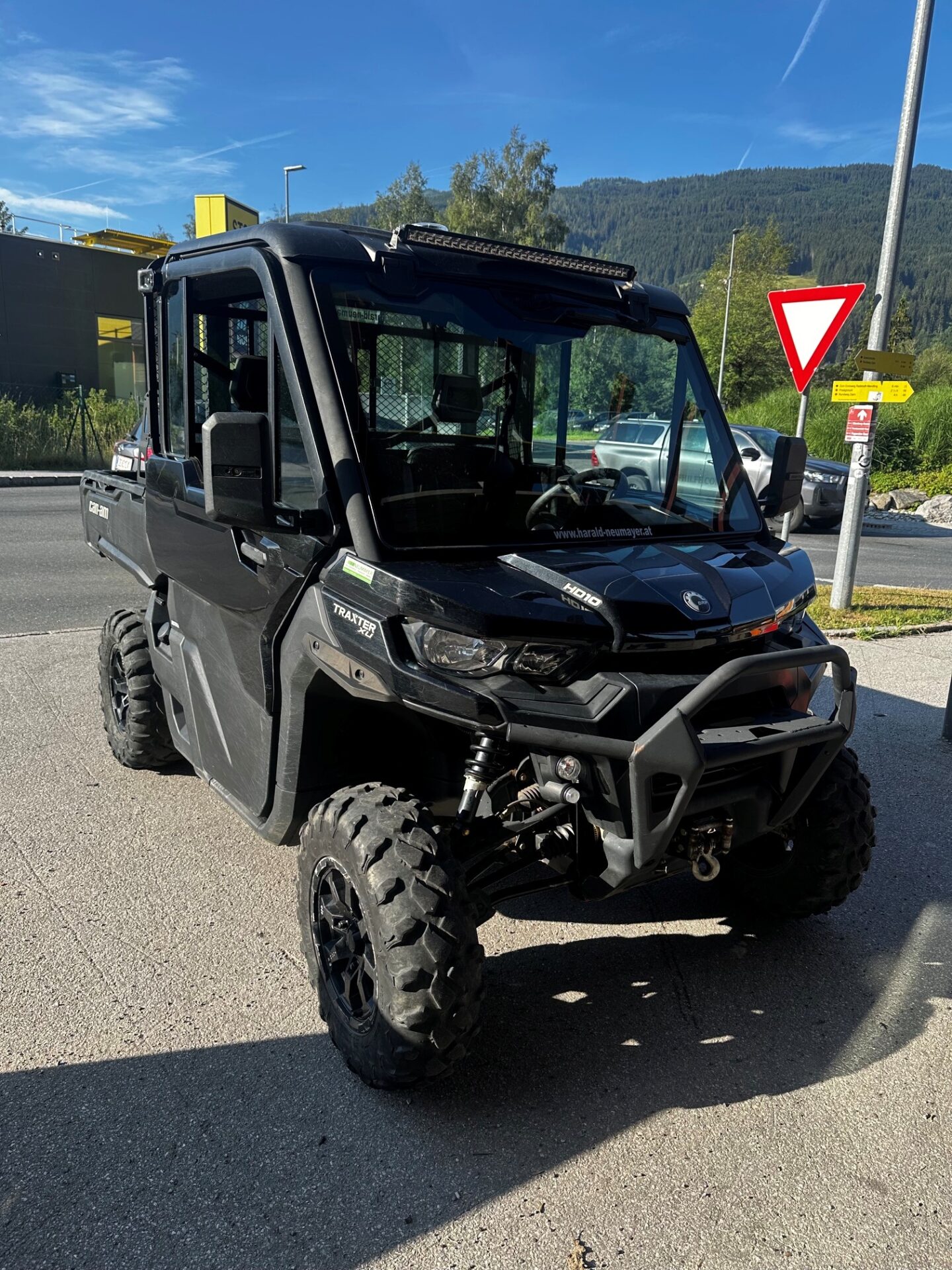 SSV Can-am Traxter HD10