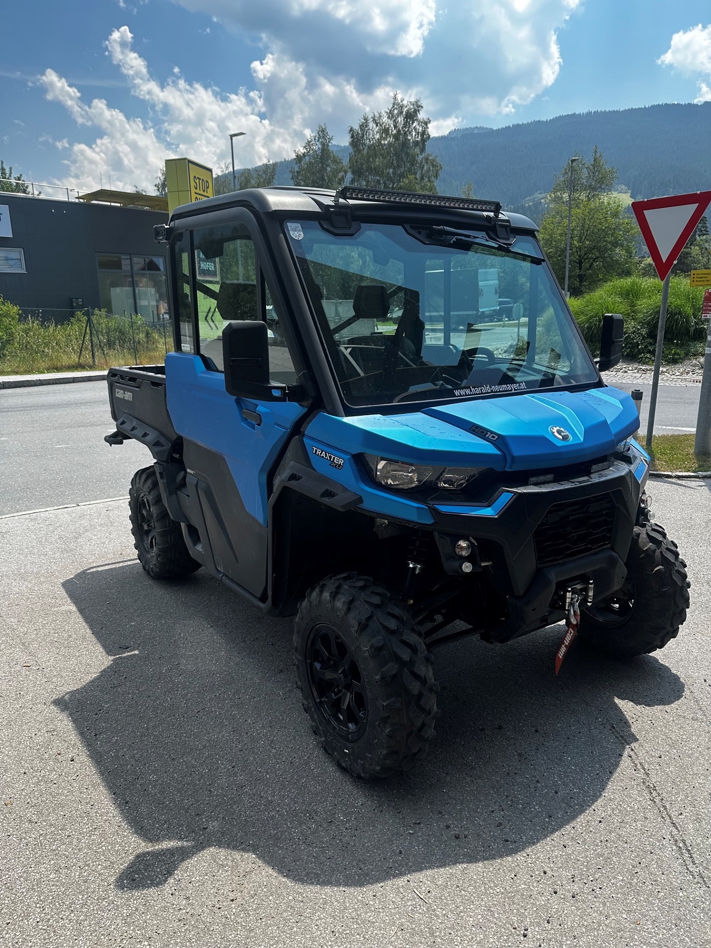 SSV Can-am Traxter HD10 blau foliert