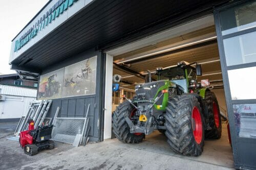 Probefahrt mit einer Fendt Landmaschine nach dem Service