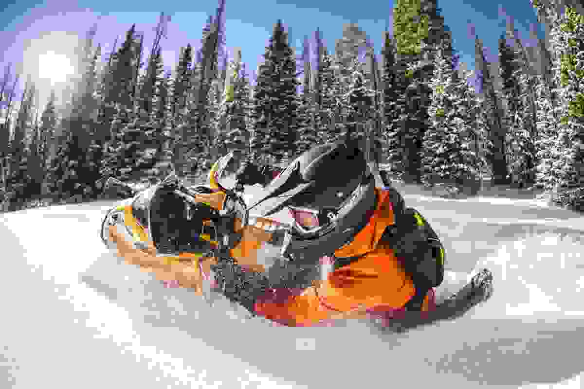 sportschlitten skidoo 02